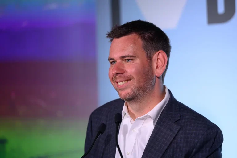 Vitézy Dávid szerint „Karácsony és stábja” áll Barabás Richárd új pártja mögött, és politikai háttérszervezés zajlik a Humanisták mögött