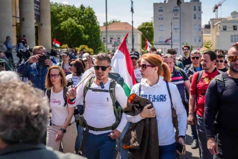 Magyar Péter szerint a román elnökválasztás eredménye történelmi üzenet