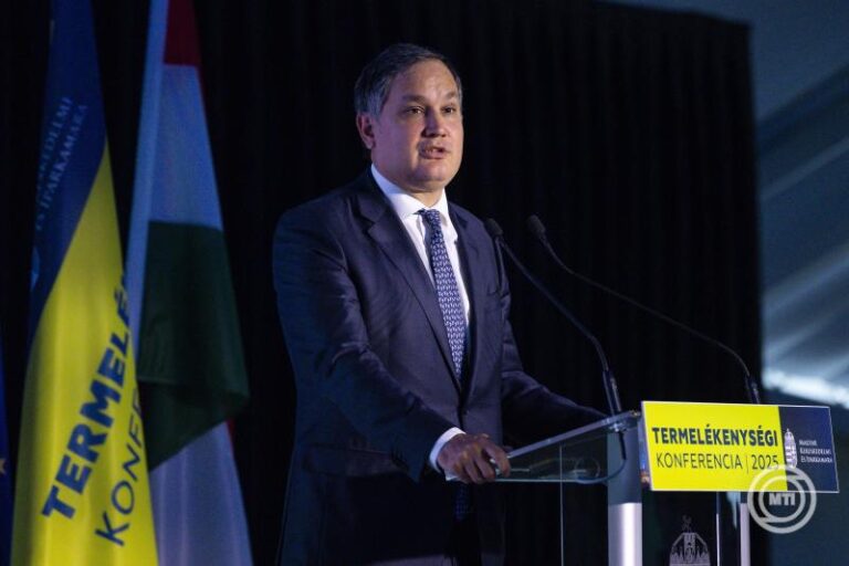 újra kell indítani a beruházásokat