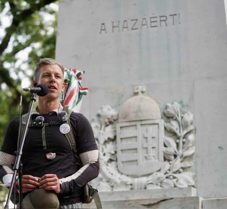 318 nap múlva visszavesszük a hazánkat