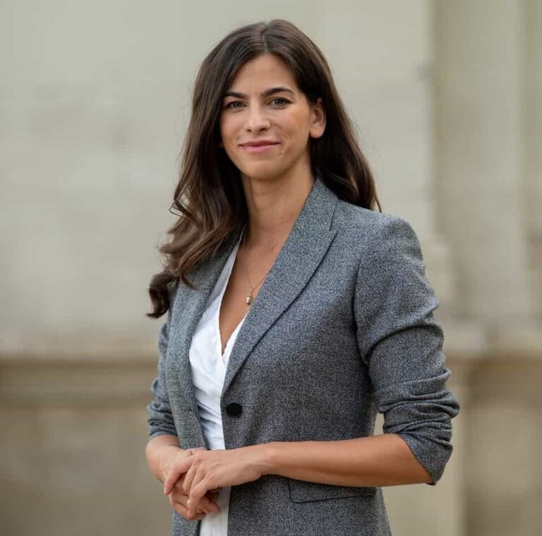 Szentkirályi Alexandra Facebook-posztban ment neki a balliberális szivárványkoalíciónak és Kollár Kingának