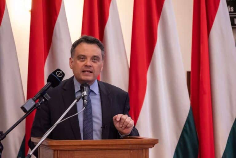 Karácsony Gergely nem állíthatja le a BKV-t, mert az törvénytelen és bűncselekménynek minősülhet