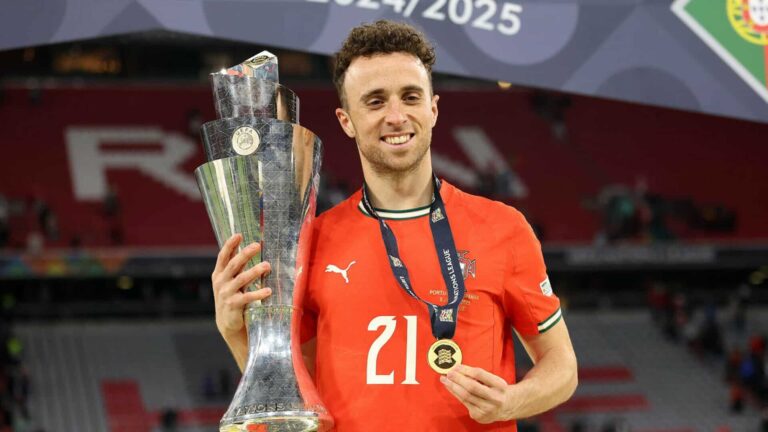 Életét vesztette a Liverpool sztárja és testvére egy súlyos autóbalesetben