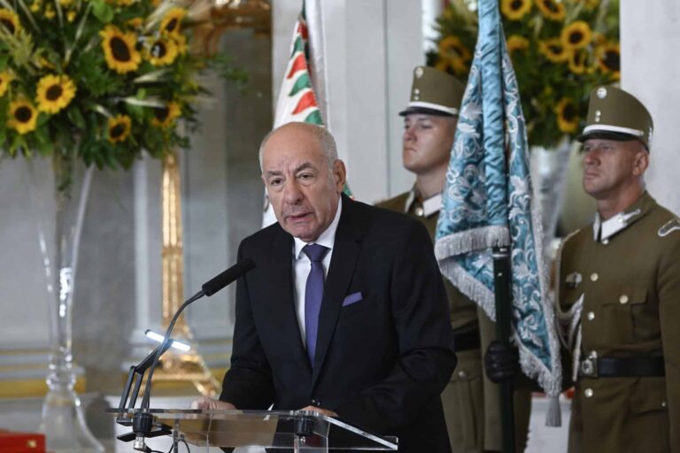 Üzent a választóknak Sulyok Tamás köztársasági elnök