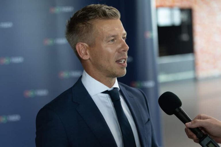 Magyar Péter: A propagandára költött 500 milliárdot az egészségügy megmentésére fordítjuk