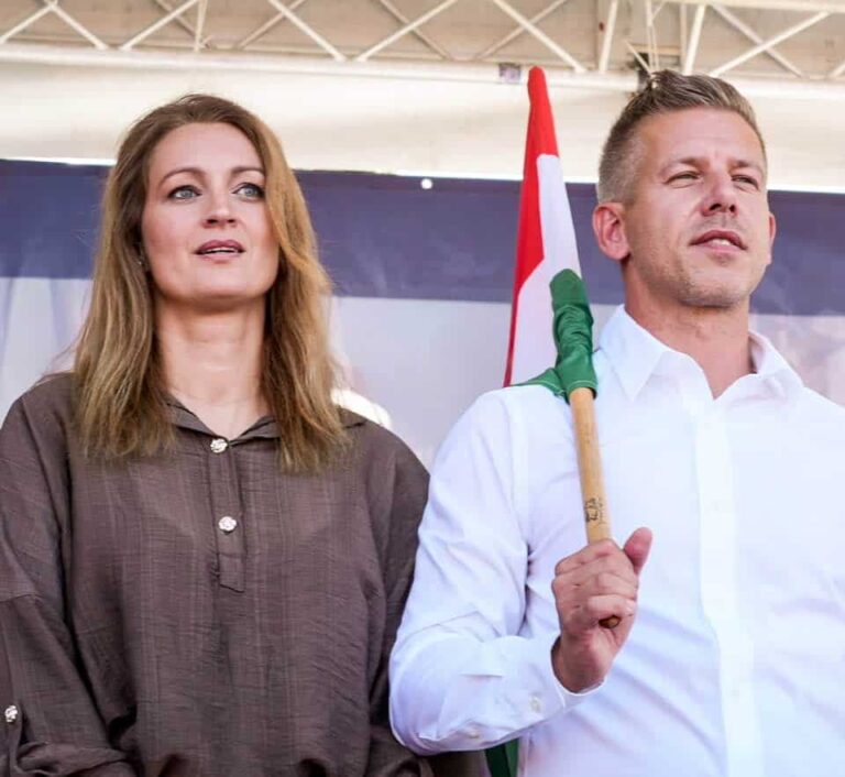 Magyar Péter: Minden nap újabb mélységekbe süllyed az orbáni propaganda