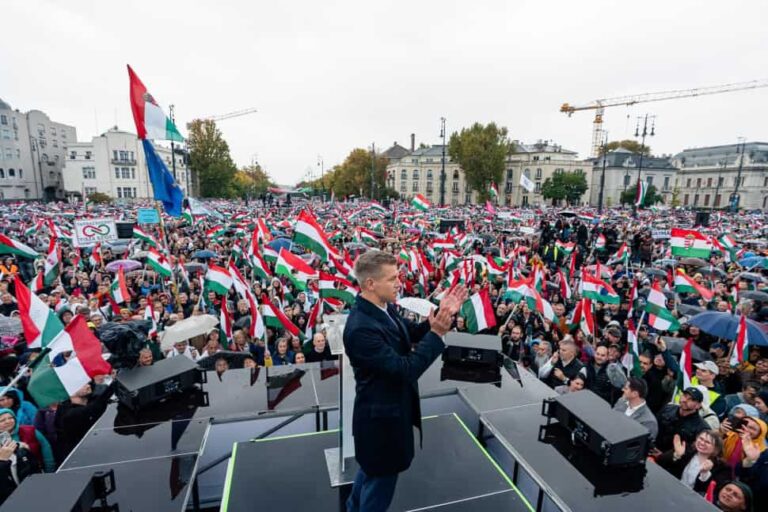 Ezt várják a szakértők a Békemenettől és a Nemzeti Menettől: nemcsak a beszédek, hanem a képek is eldönthetik a kampány hangulatát