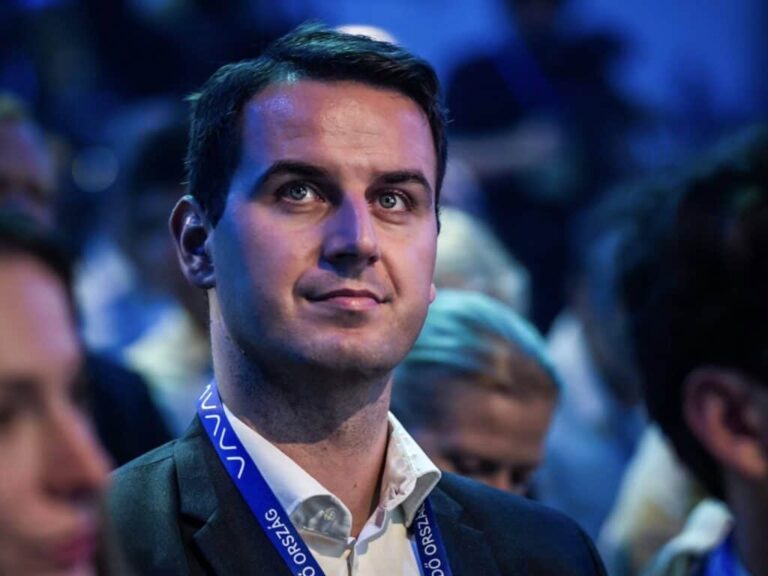 Porcher Áron a Tisza Párt politikusa – amikor a várost is ugyanúgy meg kell érteni, mint egy pénzügyi modellt