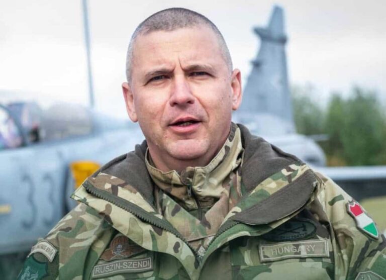 Ruszin-Szendi Romulusz visszakapja a fegyverét: minden eljárást megszüntettek ellene