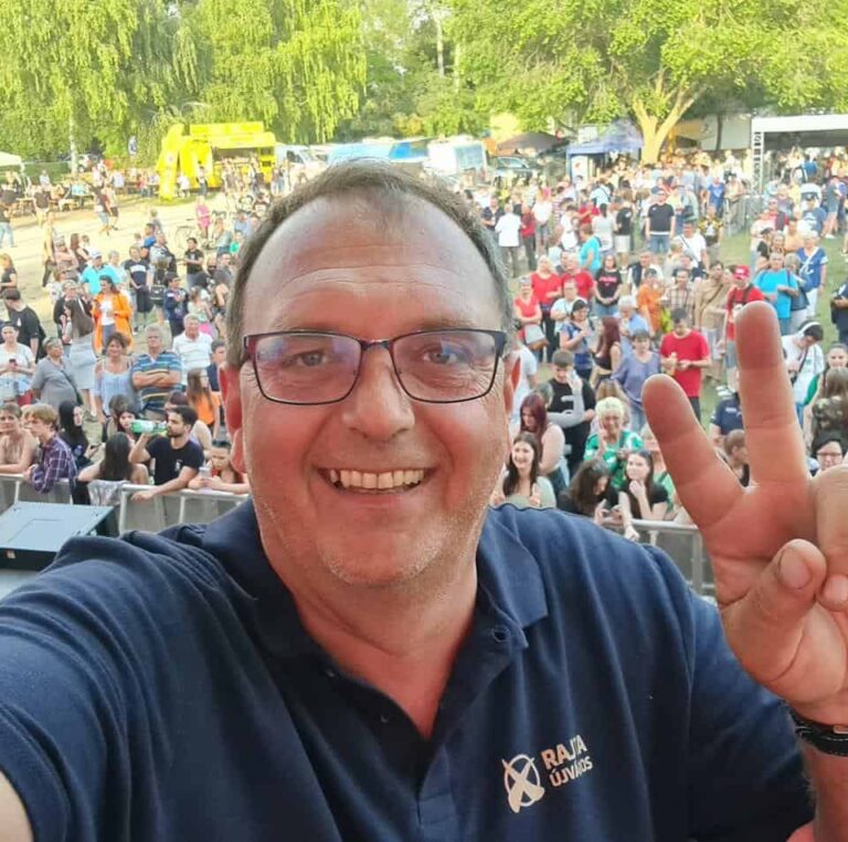 Sárbogárd az igazság kapujában: Kitartás a vasműs becsület mellett