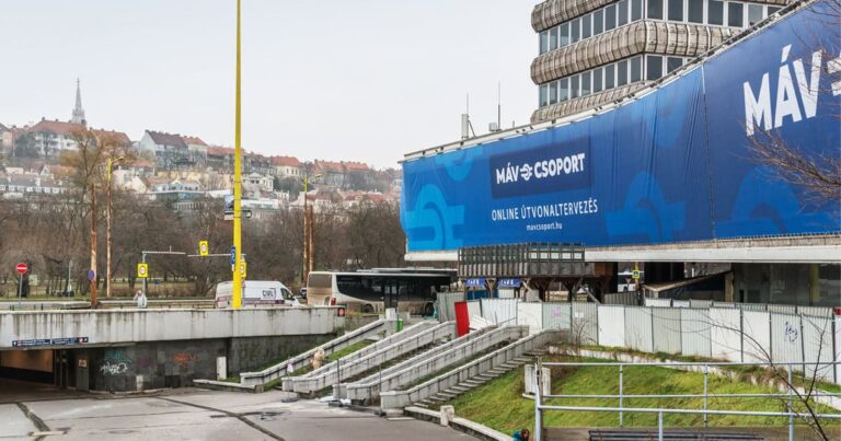 Két hétvégére bezár a Déli pályaudvar: jelentősen módosul a vonatok menetrendje – Minden fontos információ a tavaszi korlátozásokról