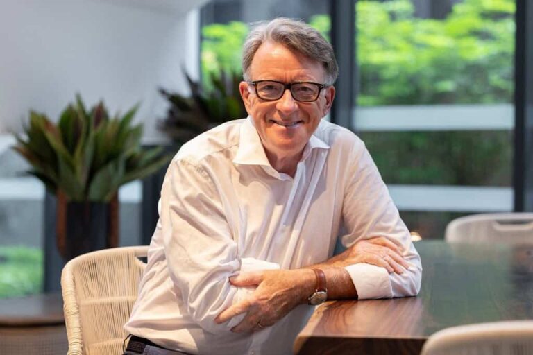 Kilépett a brit Munkáspártból Peter Mandelson az Epstein-botrány miatt