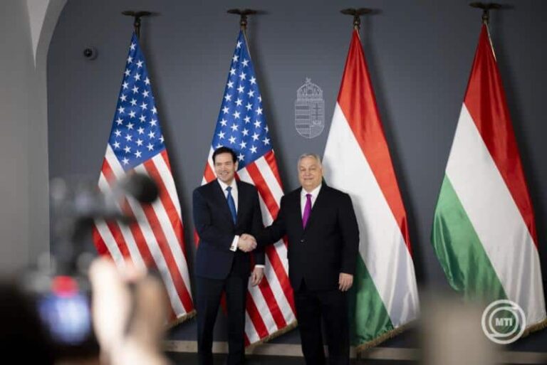 Rubio szerint az olajszankciók alóli mentesség Orbán és Trump személyes kapcsolatán múlik
