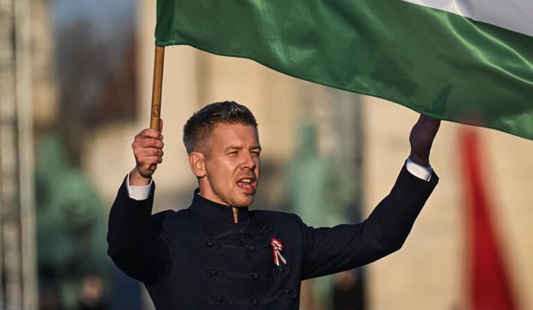 Hihetetlen fordulat: Magyar Péter a semmiből jött, és kétharmaddal döntötte meg Orbán rendszerét
