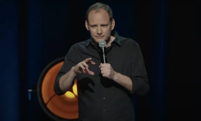 Bödőcs Tibor: Aki nem a Tiszára szavaz, az Andi táskájára és a hatvanpusztai vízilovakra szavaz