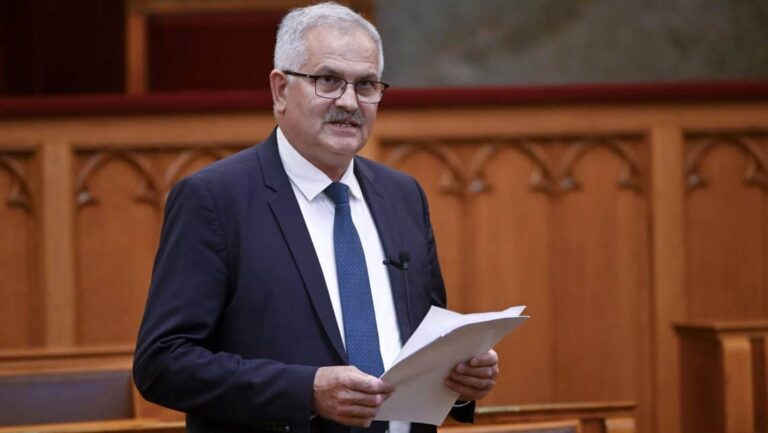 Az Alkotmányvédelmi Hivatal nem találta kockázatosnak Simon Miklós 18 éven át jegelt büntetőügyét